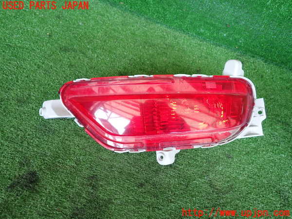 2UPJ-41141154]CX-5(KF2P)右リアコーナーランプ 中古_m0001.jpg