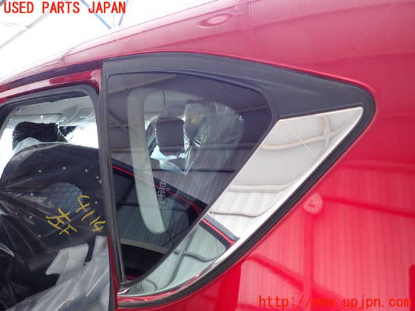 2UPJ-41141382]CX-5(KF2P)左クォーターガラス 中古 NSG M31Q8 43R-005844_m0002.jpg