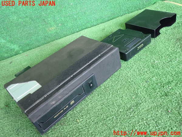 2UPJ-41156505]セルシオ(UCF21)CDチェンジャー 中古_m0001.jpg