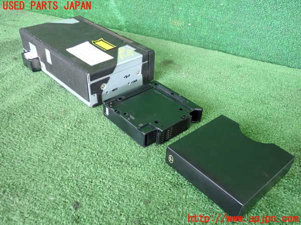 2UPJ-41156505]セルシオ(UCF21)CDチェンジャー 中古_m0002.jpg