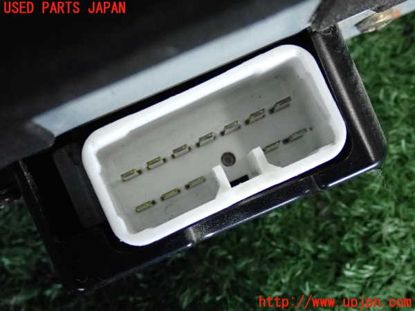 2UPJ-41156505]セルシオ(UCF21)CDチェンジャー 中古_m0004.jpg