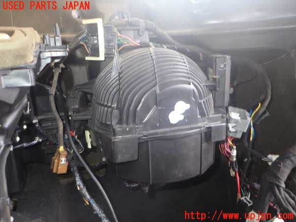 2UPJ-41196081]ダッジ・チャージャー(型式不明)エバポレーター1 中古_m0002.jpg