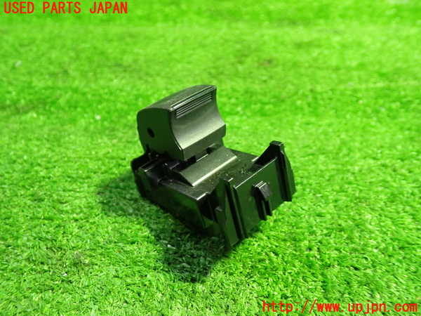 1UPJ-41216313]クラウン ハイブリッド(AZSH20)スイッチ8 (右リアパワーウィンドウ) 中古_m0003.jpg