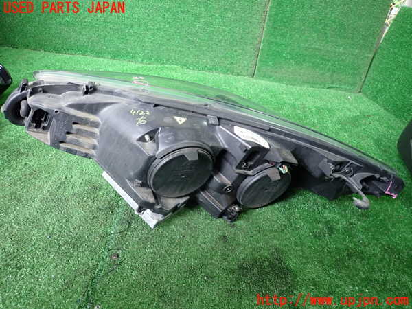 1UPJ-41221130]プジョー・RCZ(T7R5F02)右ヘッドライト HID 中古_m0002.jpg