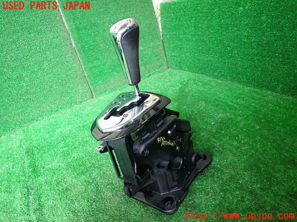 1UPJ-41227555]プジョー・RCZ(T7R5F02)ATシフトレバー 中古_m0001.jpg