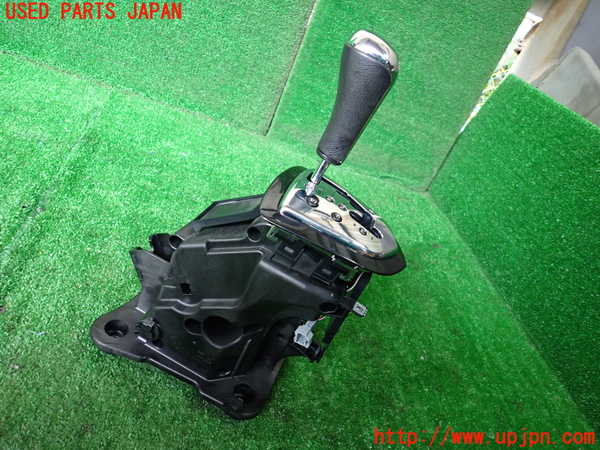 1UPJ-41227555]プジョー・RCZ(T7R5F02)ATシフトレバー 中古_m0002.jpg
