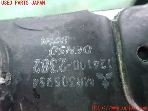 1UPJ-41232481]デリカ スペースギア(PD6W)オイルクーラー1 中古_m0003.jpg