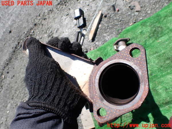 1UPJ-41232632]デリカ スペースギア(PD6W)フロントパイプ2 (右側) 中古_m0003.jpg