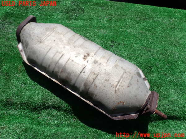 1UPJ-41232661]デリカ スペースギア(PD6W)触媒1 中古_m0002.jpg