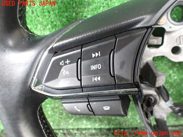 1UPJ-41247855]CX-8(KG2P)ステアリングホイール 中古_m0003.jpg