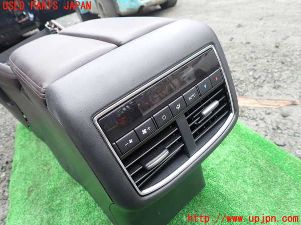 1UPJ-41247540]CX-8(KG2P)センターコンソール 中古_m0004.jpg