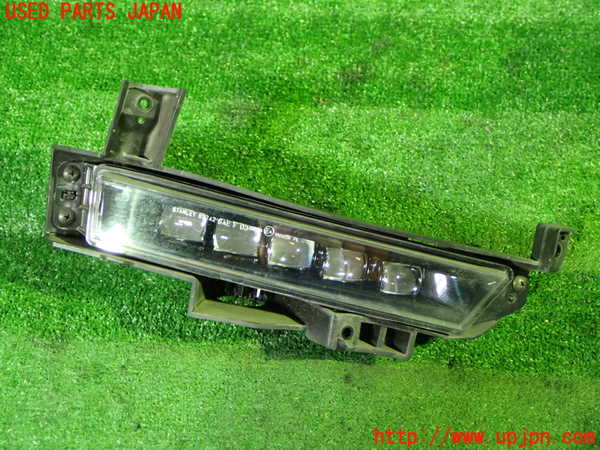 1UPJ-41251180]ステップワゴン スパーダ ハイブリッド(RP5)右フォグ 中古_m0001.jpg