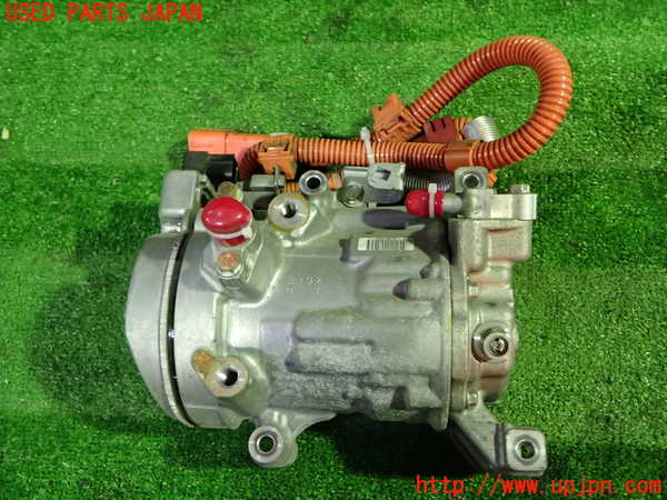 1UPJ-41256025]ステップワゴン スパーダ ハイブリッド(RP5)エアコンコンプレッサー 中古_m0001.jpg