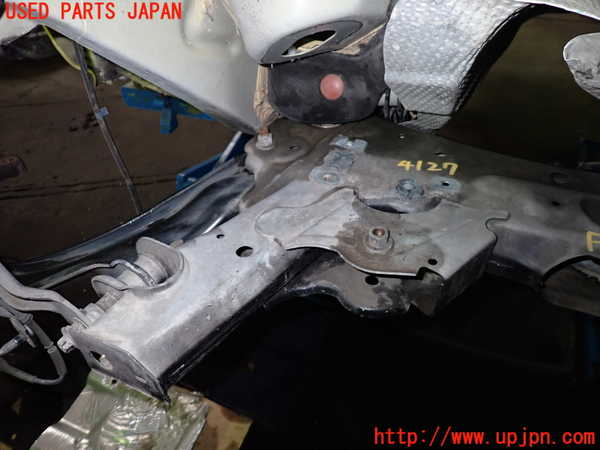 1UPJ-41275285]ルノー・カングー(KWK4M)フロントメンバー 中古_m0002.jpg