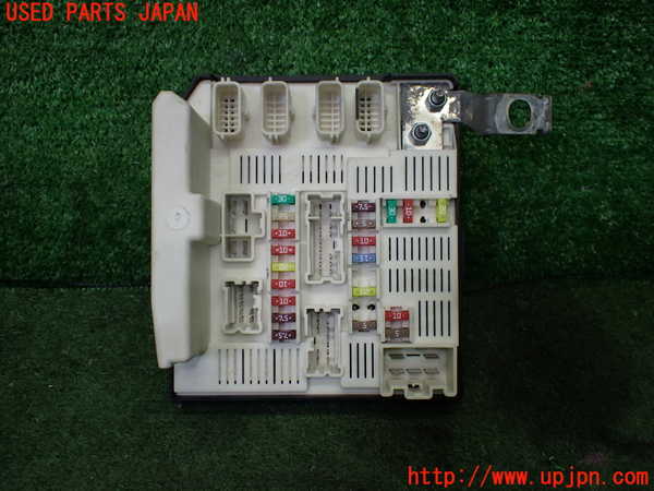 1UPJ-41276741]ルノー・カングー(KWK4M)ヒューズボックス1 中古_m0001.jpg