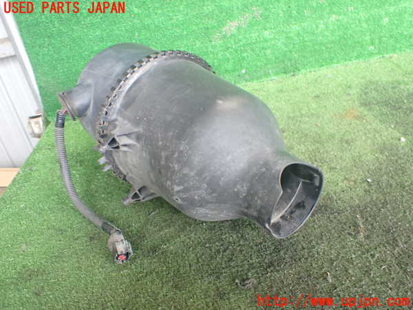 2UPJ-41292560]リンカーン・ナビゲーター(型式不明)エアクリーナーボックス 中古_m0002.jpg