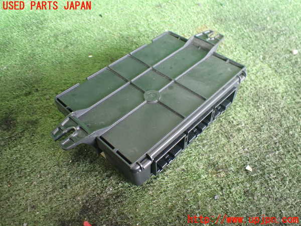 2UPJ-41296147]リンカーン・ナビゲーター(型式不明)コンピューター2 中古_m0002.jpg