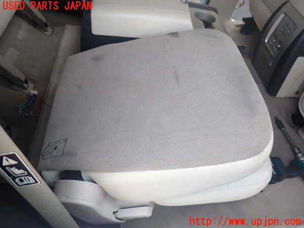 2UPJ-41297145]リンカーン・ナビゲーター(型式不明)右2列目シート 中古_m0004.jpg