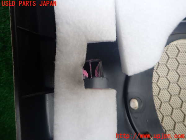 2UPJ-41291324]リンカーン・ナビゲーター(型式不明)左後ドア内張り 中古_m0004.jpg