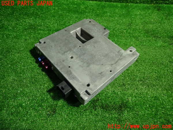 1UPJ-41346660]ベンツ E200 クーペ(238342C)(C238)TVチューナー 中古_m0001.jpg