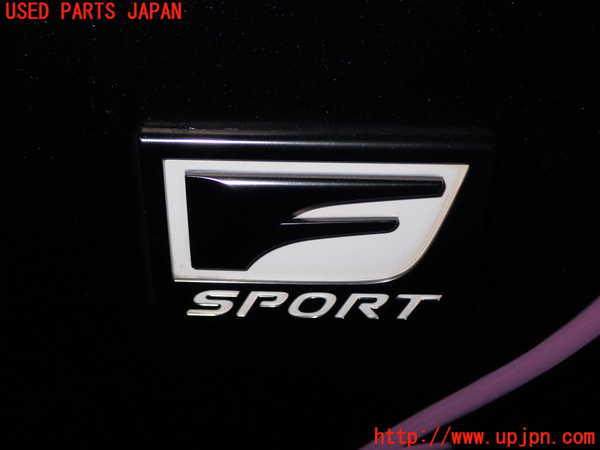 1UPJ-41351631]レクサス・IS200t(ASE30)エンブレム1 中古_m0002.jpg