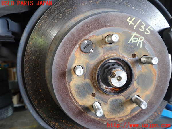 1UPJ-41354300]レクサス・IS200t(ASE30)右リアナックルハブ 中古_m0001.jpg