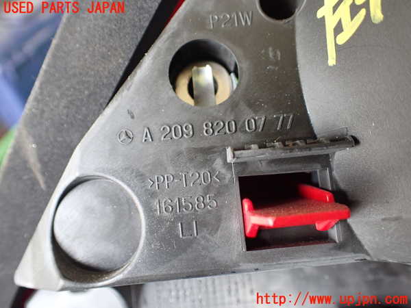 1UPJ-41361536]ベンツ CLK350 カブリオレ(209456)(A209系)左テールランプ 中古_m0004.jpg