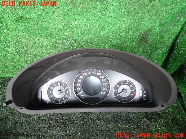 1UPJ-41366170]ベンツ CLK350 カブリオレ(209456)(A209系)スピードメーター 中古_m0001.jpg