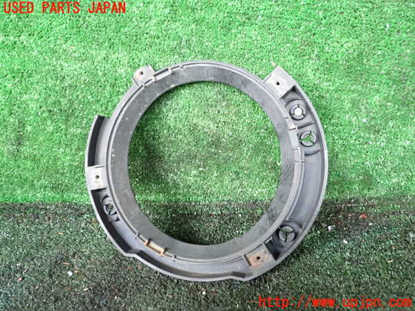 1UPJ-41401142]ジープ・ラングラー アンリミテッド(JK36LR)左ヘッドライトリム 中古_m0002.jpg