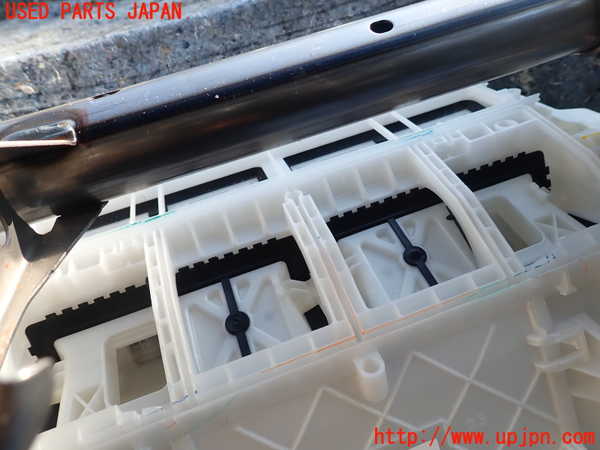 1UPJ-41416081]アルファードハイブリッド(AAHH45W)エバポレーター1 中古_m0002.jpg