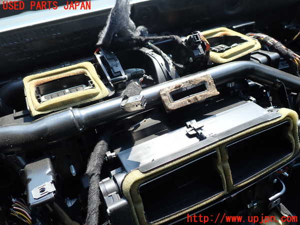 1UPJ-41426081]ベンツ S ハイブリッド ロング(221195)(W221系)エバポレーター1 【左ハンドル】 中古_m0002.jpg
