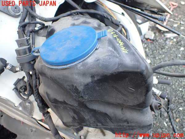 1UPJ-41426791]ベンツ S ハイブリッド ロング(221195)(W221系)ウォッシャータンク1 【左ハンドル】 中古_m0001.jpg