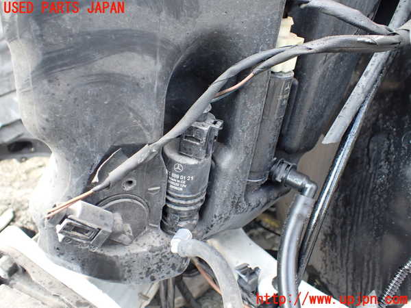 1UPJ-41426791]ベンツ S ハイブリッド ロング(221195)(W221系)ウォッシャータンク1 【左ハンドル】 中古_m0002.jpg