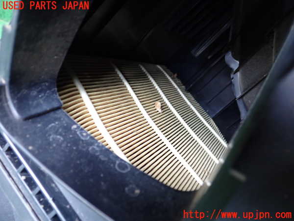 1UPJ-41432560]BMW 330e(8E20 F30)エアクリーナーボックス 中古_m0003.jpg