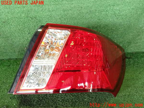 2UPJ-41441530]インプレッサ WRX-STi C型(GVF)右テールランプ 中古_m0001.jpg
