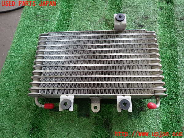 2UPJ-41452481]NV350 キャラバン バン(VW2E26)オイルクーラー1 中古 (左側)_m0003.jpg