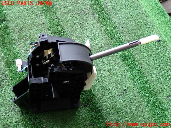 2UPJ-41457555]NV350 キャラバン バン(VW2E26)ATシフトレバー 中古_m0002.jpg