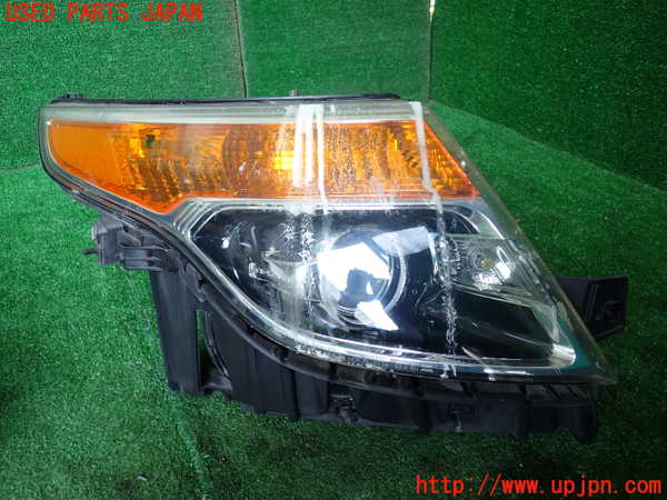 1UPJ-41481130]エクスプローラー(1FMHK9)右ヘッドライト HID 中古_m0001.jpg
