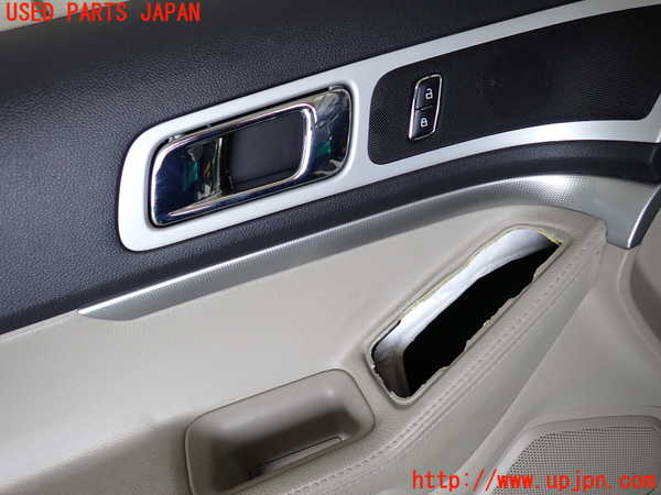1UPJ-41481264]エクスプローラー(1FMHK9)左前ドア内張り 中古_m0002.jpg