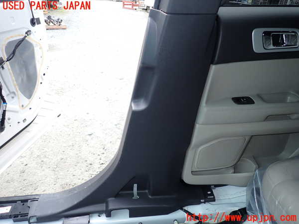 1UPJ-41487665]エクスプローラー(1FMHK9)右センターピラートリム 中古_m0003.jpg