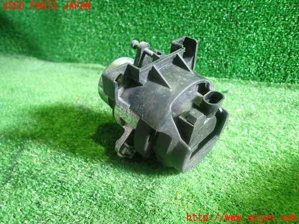 1UPJ-41511182]アバルト・595(31214T)左フォグ 中古_m0003.jpg