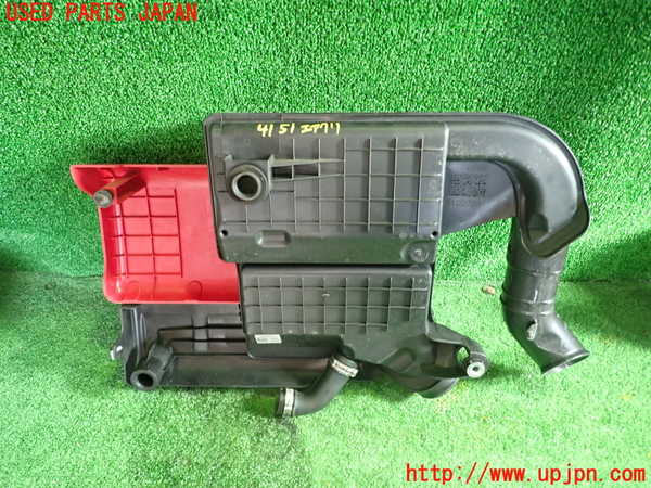 1UPJ-41512560]アバルト・595(31214T)エアクリーナーボックス 中古_m0002.jpg