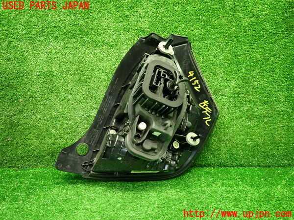 1UPJ-41521536]ルノー・トゥインゴ(AHH4B)左テールランプ 中古_m0002.jpg