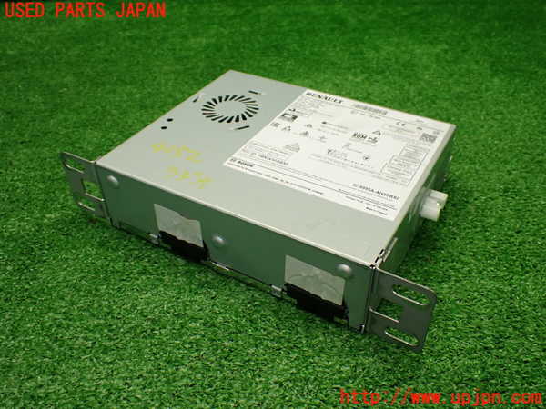 1UPJ-41526470]ルノー・トゥインゴ(AHH4B)ラジオ 中古_m0001.jpg