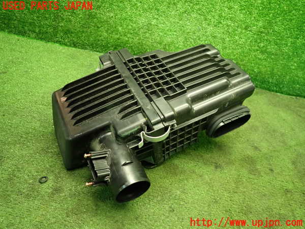 1UPJ-41532560]カローラ クロス ハイブリッド(ZVG13)エアクリーナーボックス 中古_m0001.jpg
