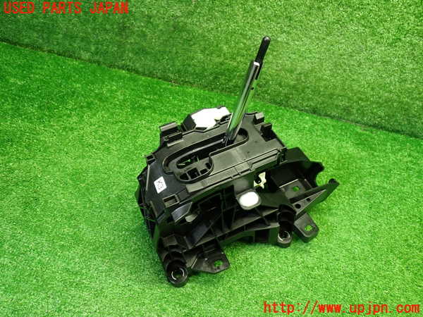 1UPJ-41537555]カローラ クロス ハイブリッド(ZVG13)ATシフトレバー 中古_m0001.jpg