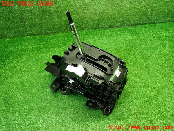 1UPJ-41537555]カローラ クロス ハイブリッド(ZVG13)ATシフトレバー 中古_m0002.jpg