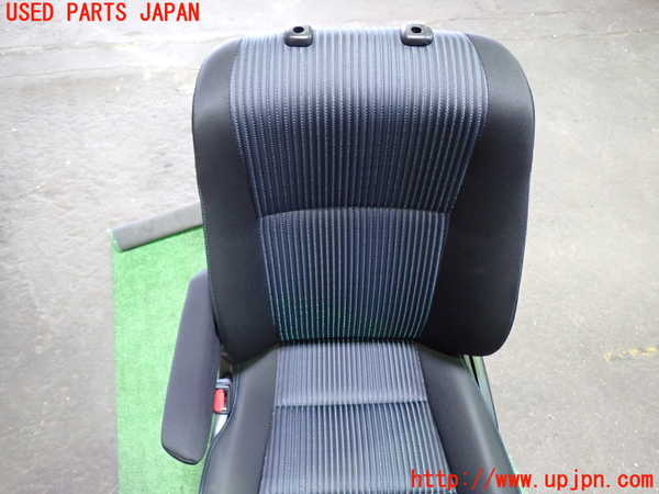 1UPJ-41557065]ヴォクシー(ノア)(ZRR80W)助手席シート 中古_m0003.jpg