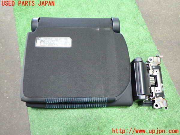 1UPJ-41557265]ヴォクシー(ノア)(ZRR80W)左3列目シート 中古_m0004.jpg