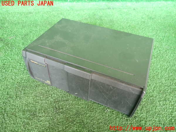 2UPJ-41576505]ソアラ(JZZ31)CDチェンジャー 中古_m0001.jpg